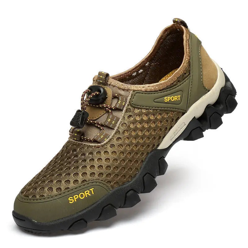 Orthopedic hiking shoes with quick-dry